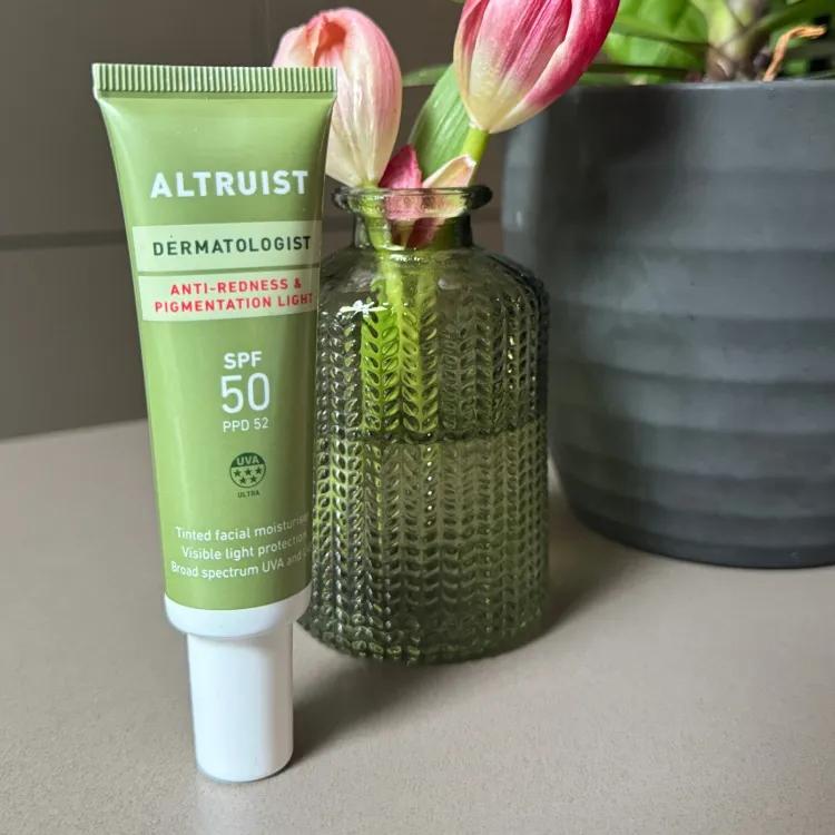 Altruist Anti Redness And Pigmentation Light Spf50 30ml