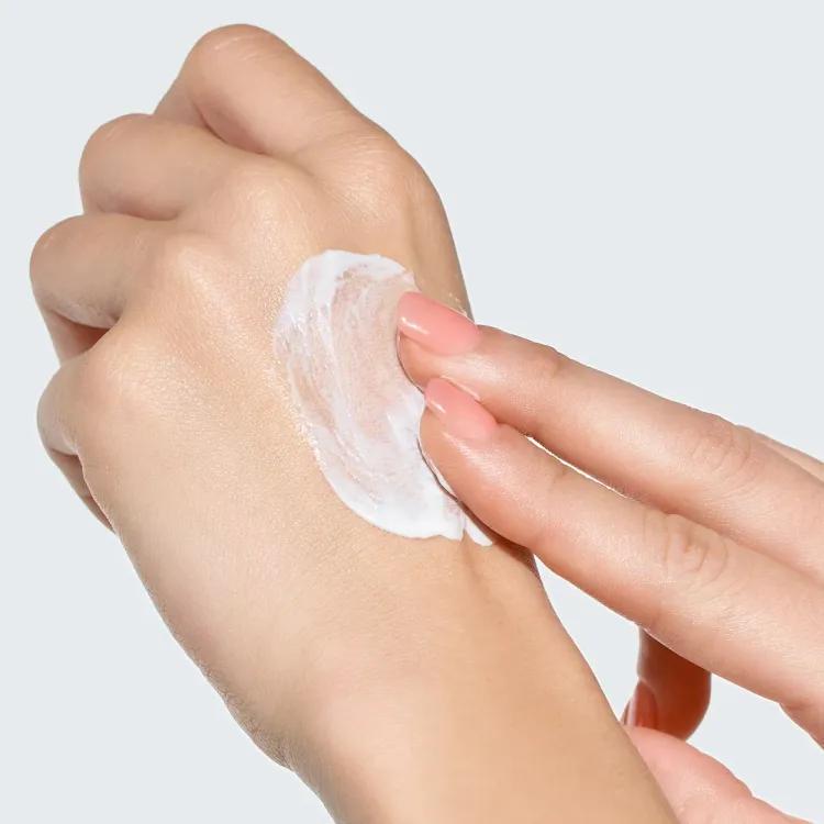 Anua Heartleaf Silky Moisture Sunscream Spf 50, 50ml